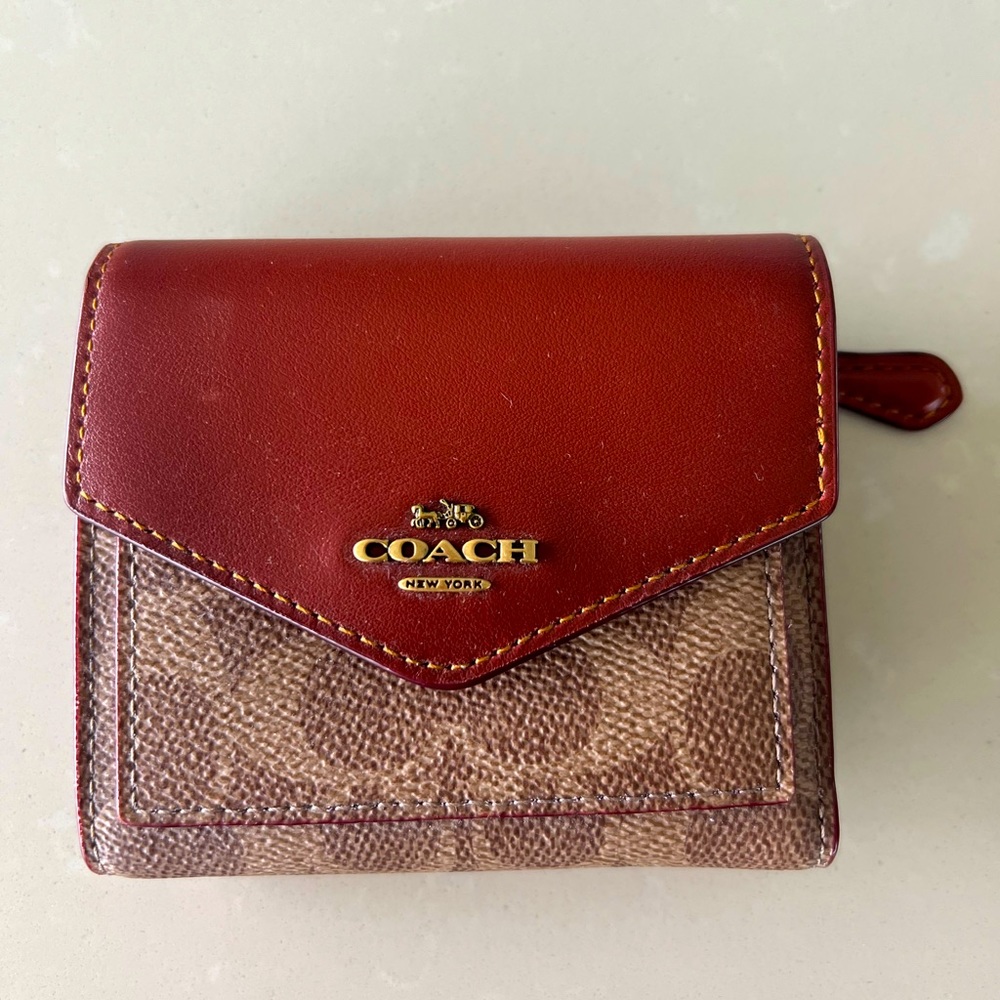 COACH - Small Trifold Wallet In Colorblock Signature Canvas. New, unwanted gift